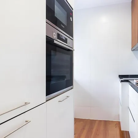 Apartment 1 Bedroom With Ac Fiber Optic Internet Διαμέρισμα Lisboa
