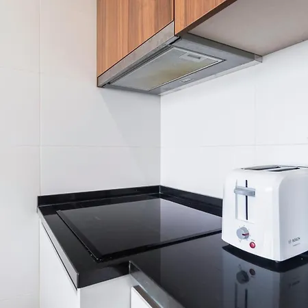 Apartment 1 Bedroom With Ac Fiber Optic Internet Apartman